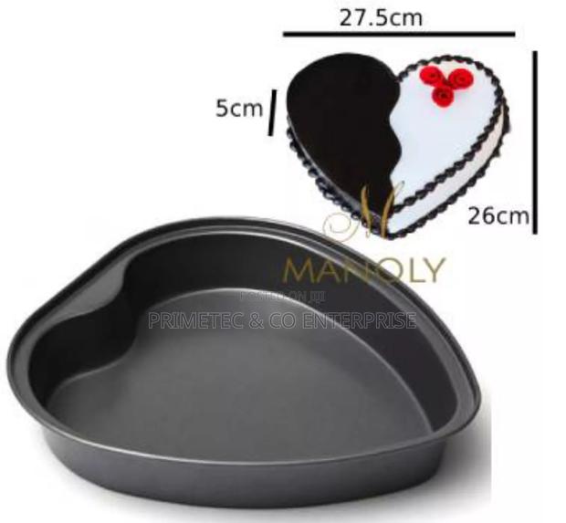 Love /Heart Baking Tin - main view