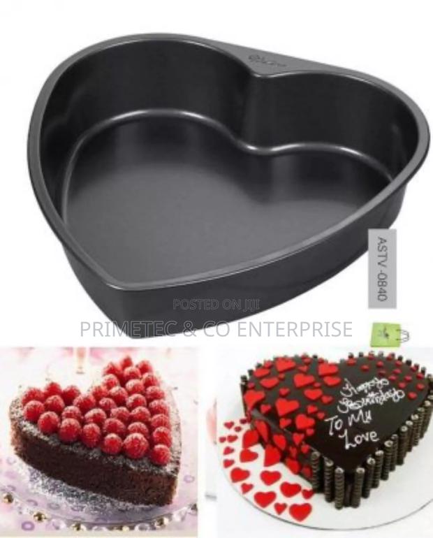 Love /Heart Baking Tin - thumbnail 2