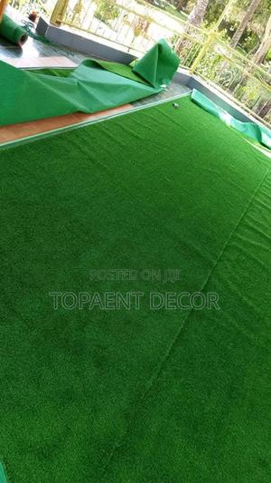 20mm Eco Friendly Bar And Restaurant Rooftop Artificial Grass Carpet - thumbnail 2