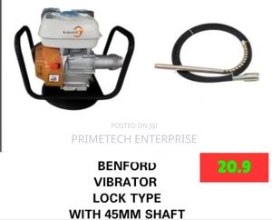 Lock Type Concrete Vibrator (Best) - thumbnail 2