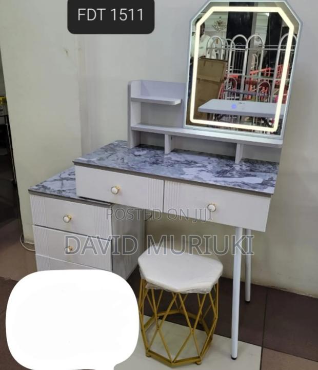 Modern Executive Big Dressing Table With Sliding Mirror - main view