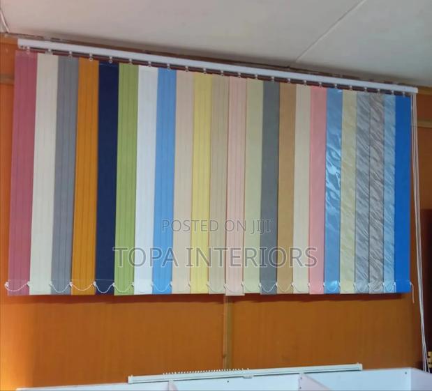 Beautiful Vertical Window Blinds for Office Privacy Decoration