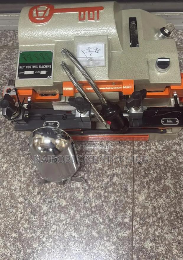 Manual Key Cutting Machine - main view