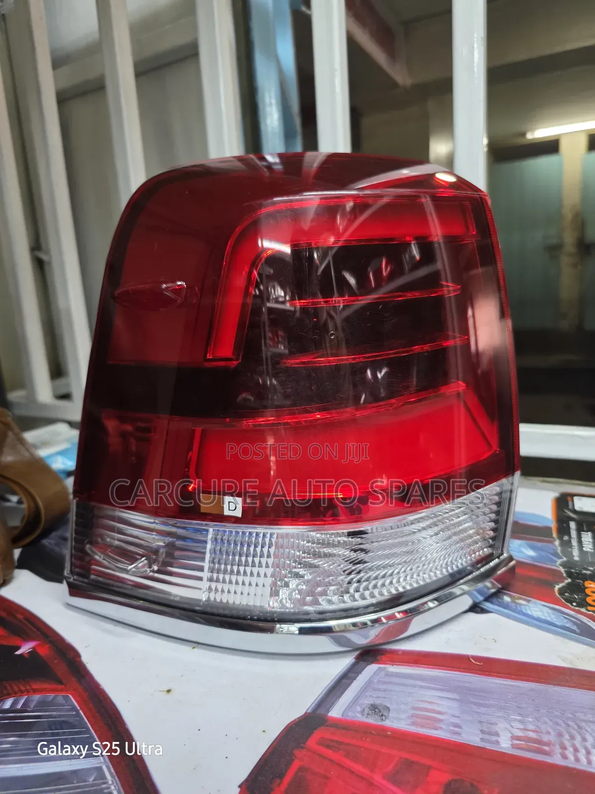 Land Cruiser V8 200 Series Tail Back Light