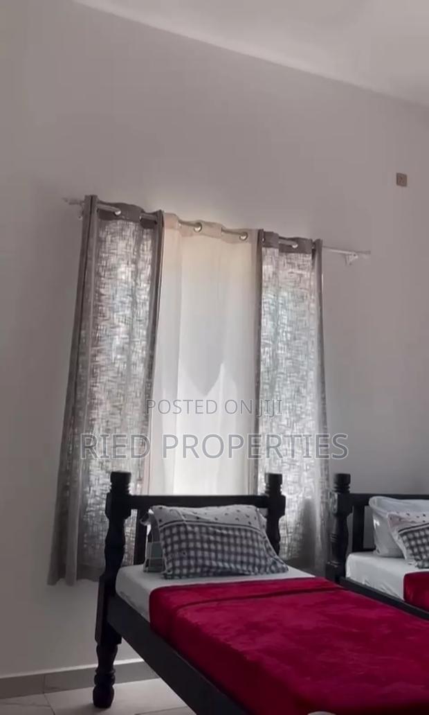2br Close To The Beach For Shortterm Lease - thumbnail 4