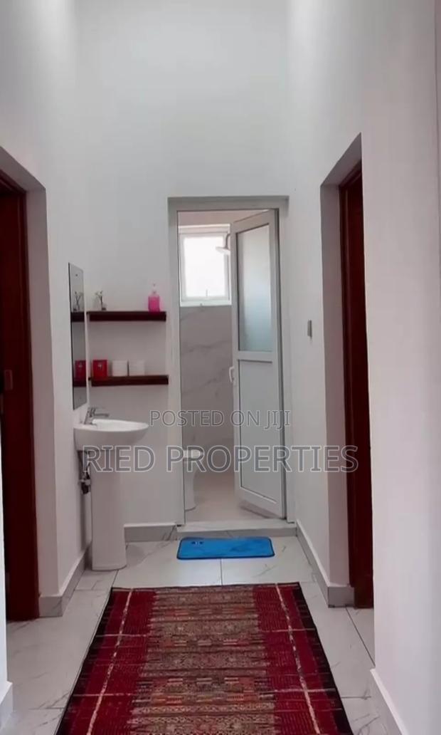 2br Close To The Beach For Shortterm Lease - thumbnail 5