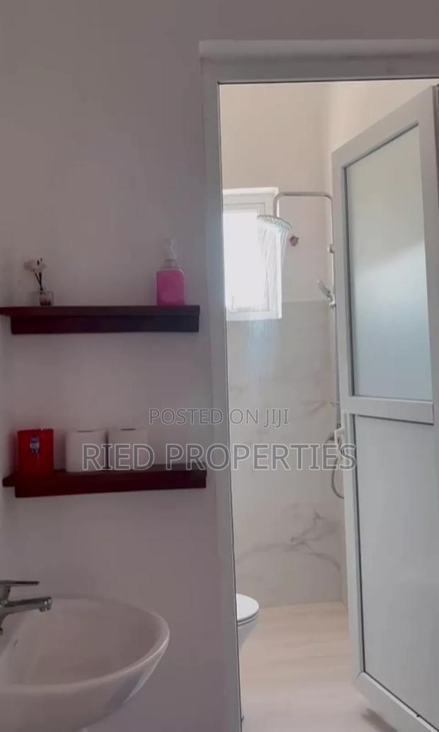2br Close To The Beach For Shortterm Lease - thumbnail 6