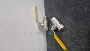 High-Quality Mini Ball Valve – Small but Powerful - main view