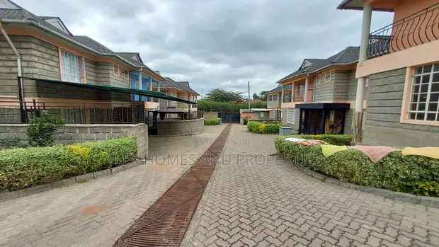 5bdrm Villa in NkaiMurunya for sale