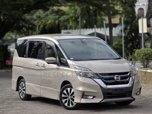 Nissan Serena 2018 Gold