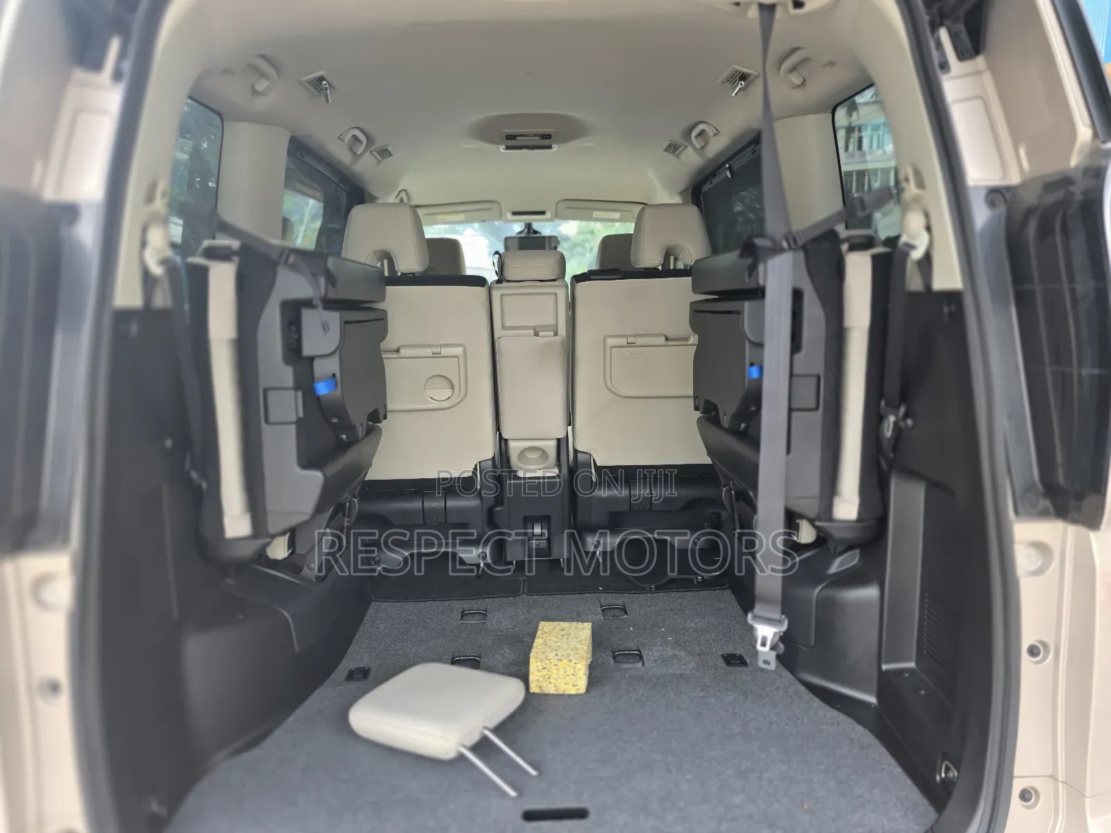 Nissan Serena 2018 Gold