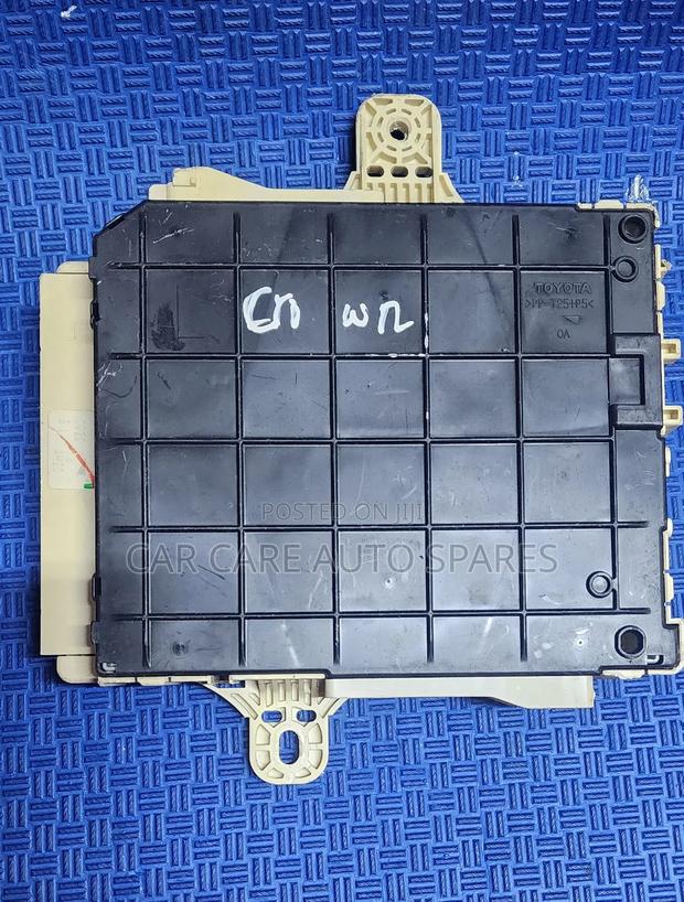 Fuse Box Toyota Crown - thumbnail 2