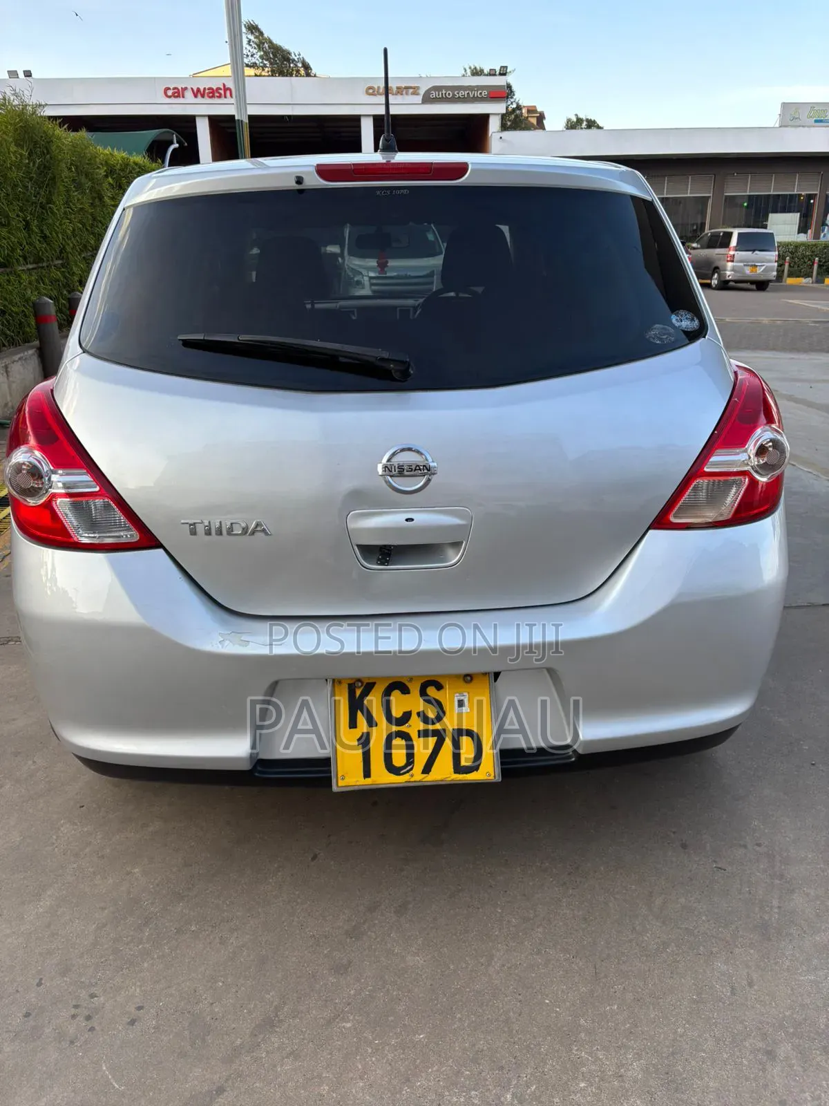 Nissan Tiida 2011 Gray