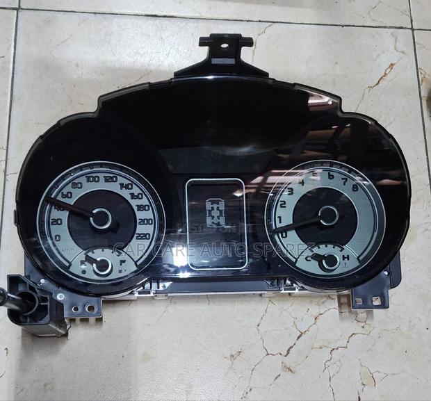Dash Board Clock Mitsubishi Pajero - thumbnail 2