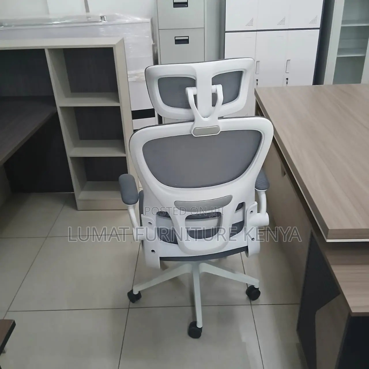 High Back Gray Orthopedic Mesh Office Seat