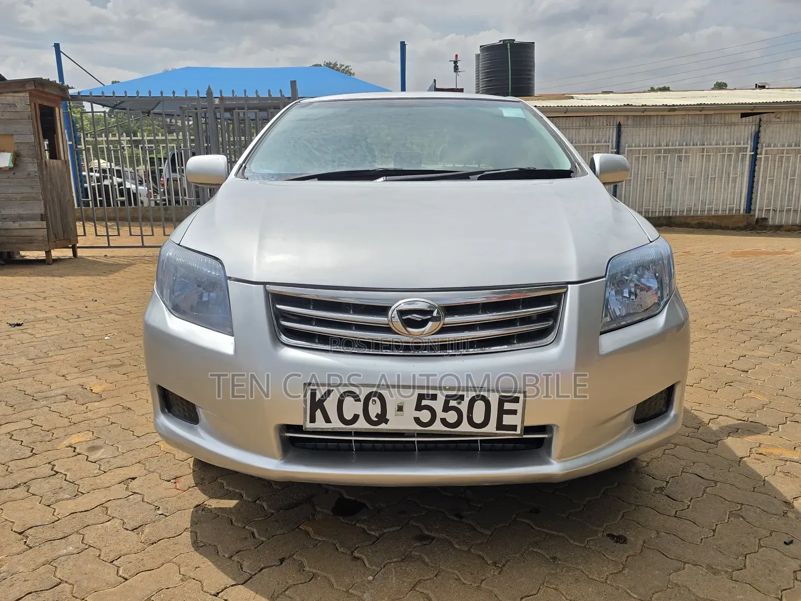 Toyota Axio 2011 Silver