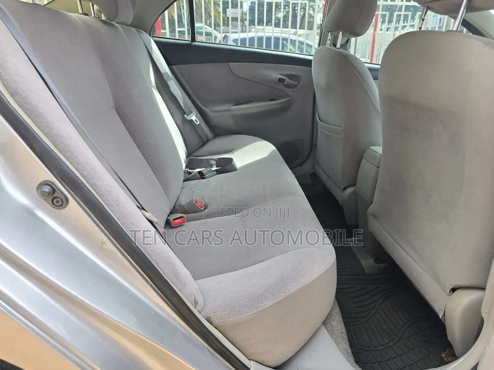 Toyota Axio 2011 Silver