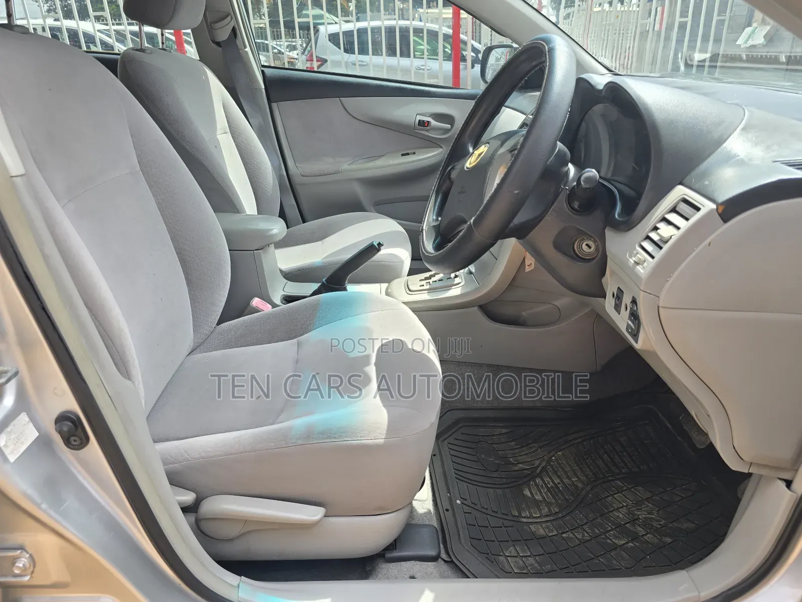 Toyota Axio 2011 Silver