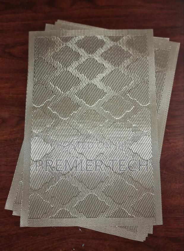 Woven PVC Table Mat a Pack of 6pcs Each