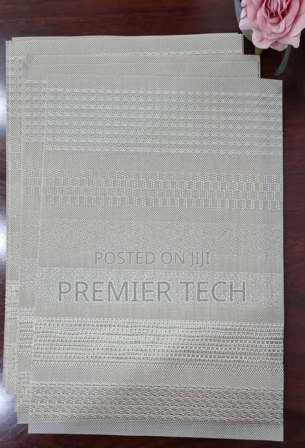 Woven PVC Table Mat a Pack of 6pcs Each - thumbnail 2