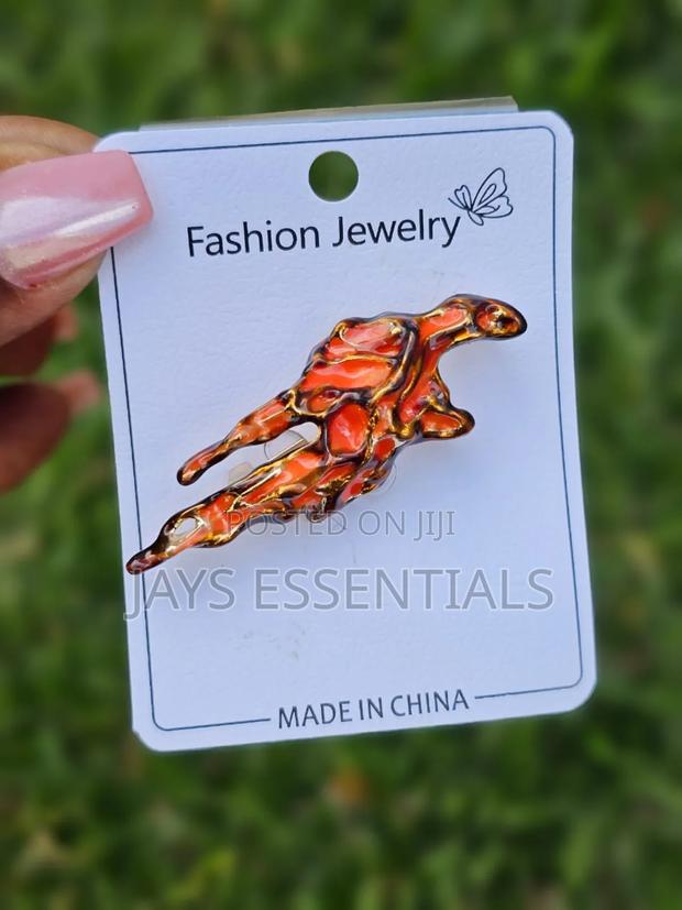 Simple and Elegant Brooches - thumbnail 20