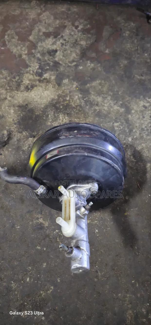 Toyota Harrier 240 Brake Booster