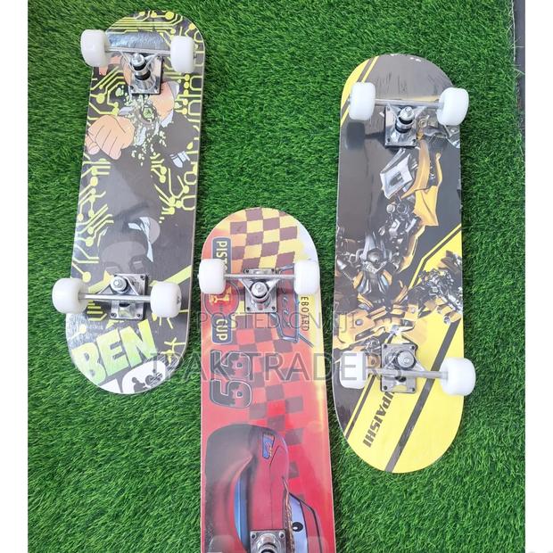 Skateboard With Rubber Wheels