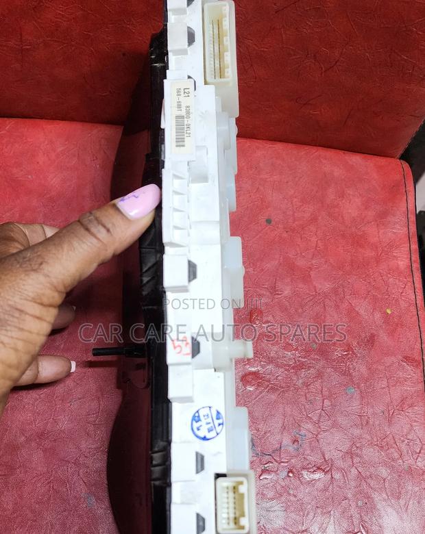 Dash Board Toyota Fortuner. 2012 - thumbnail 2
