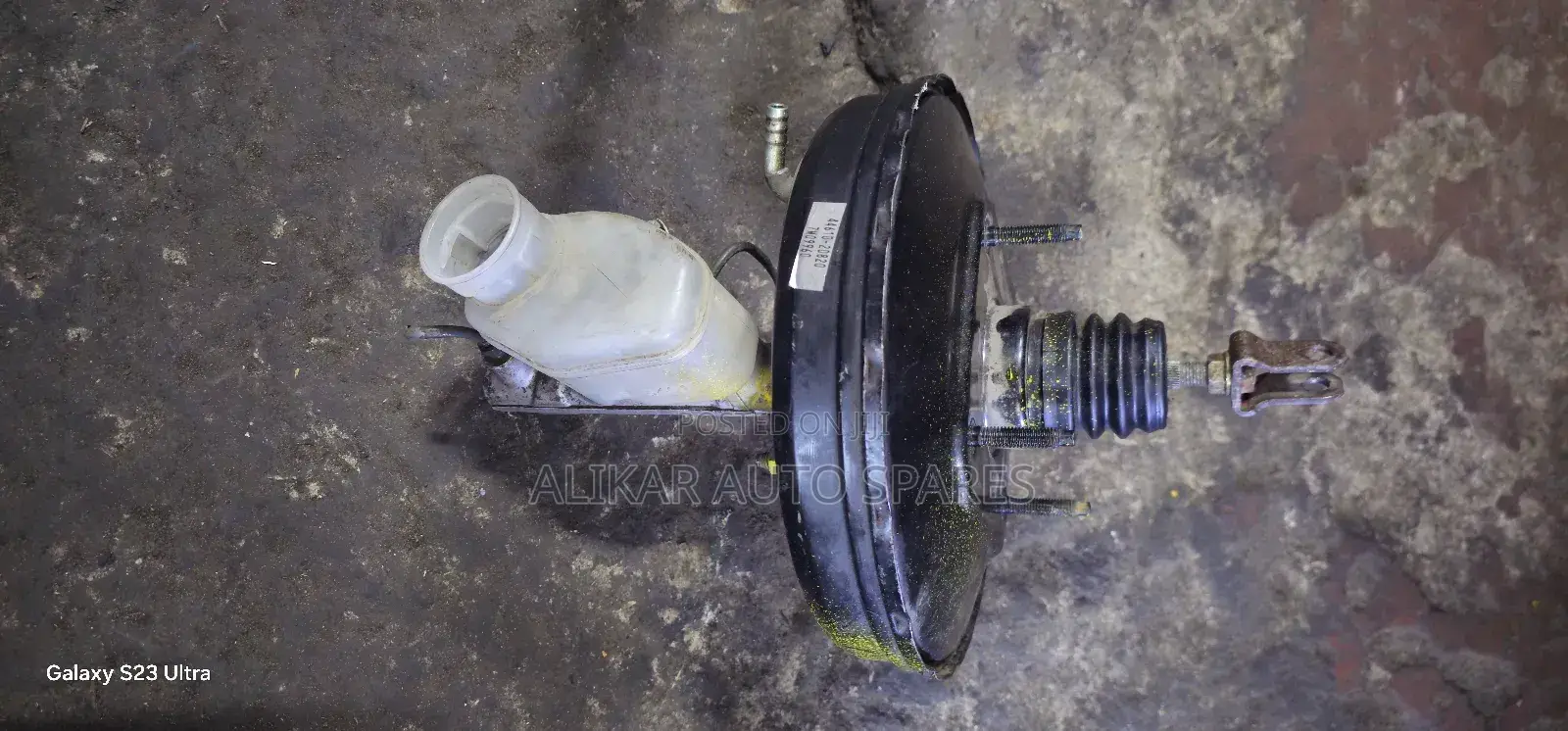 Toyota 100 Brake Booster
