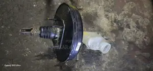 Toyota 100 Brake Booster