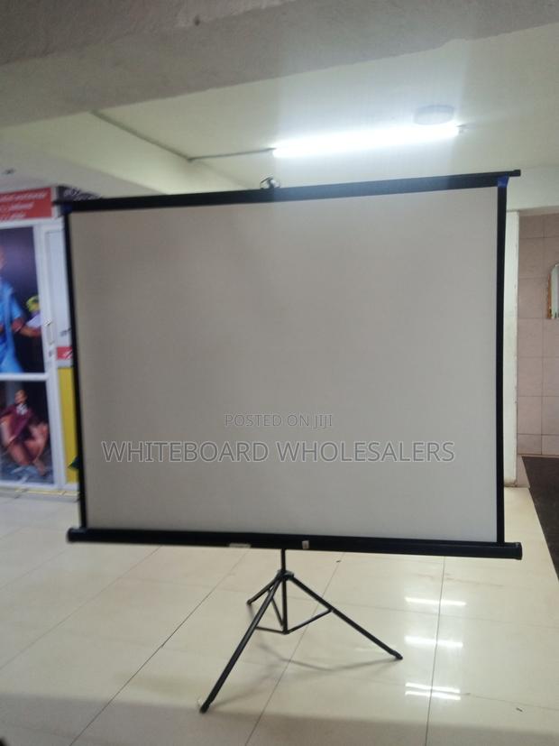 Tripod Projection Screen 180cm X180cm - main view