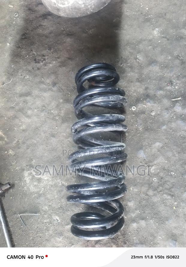Toyota Axio Rear Coil Spring 2500 - thumbnail 3