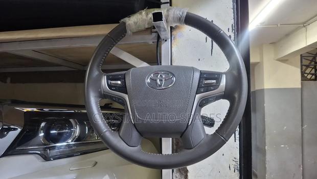 Prado 165 Steering Wheel - main view