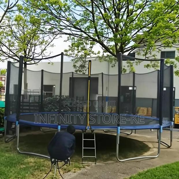 Trampoline 10ft - main view