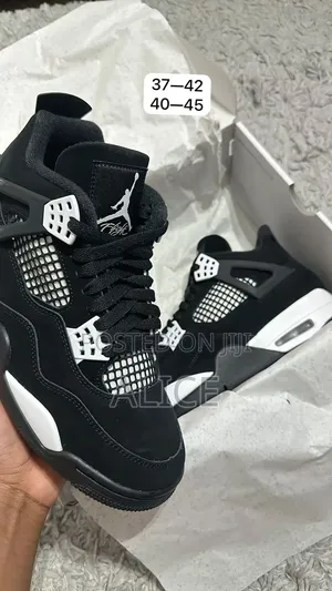 J4 Sneakers