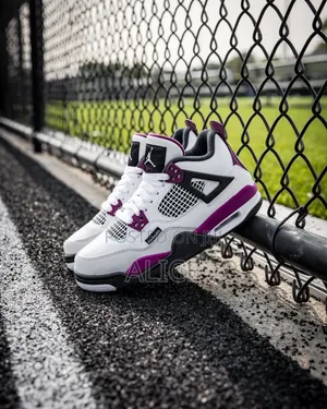 J4 Sneakers