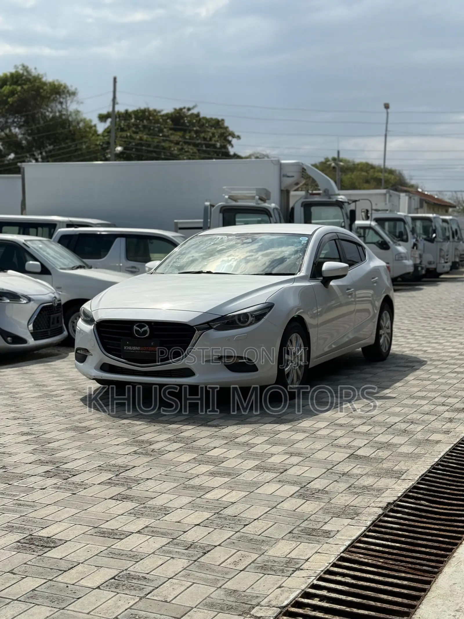 Mazda Axela 2018 White