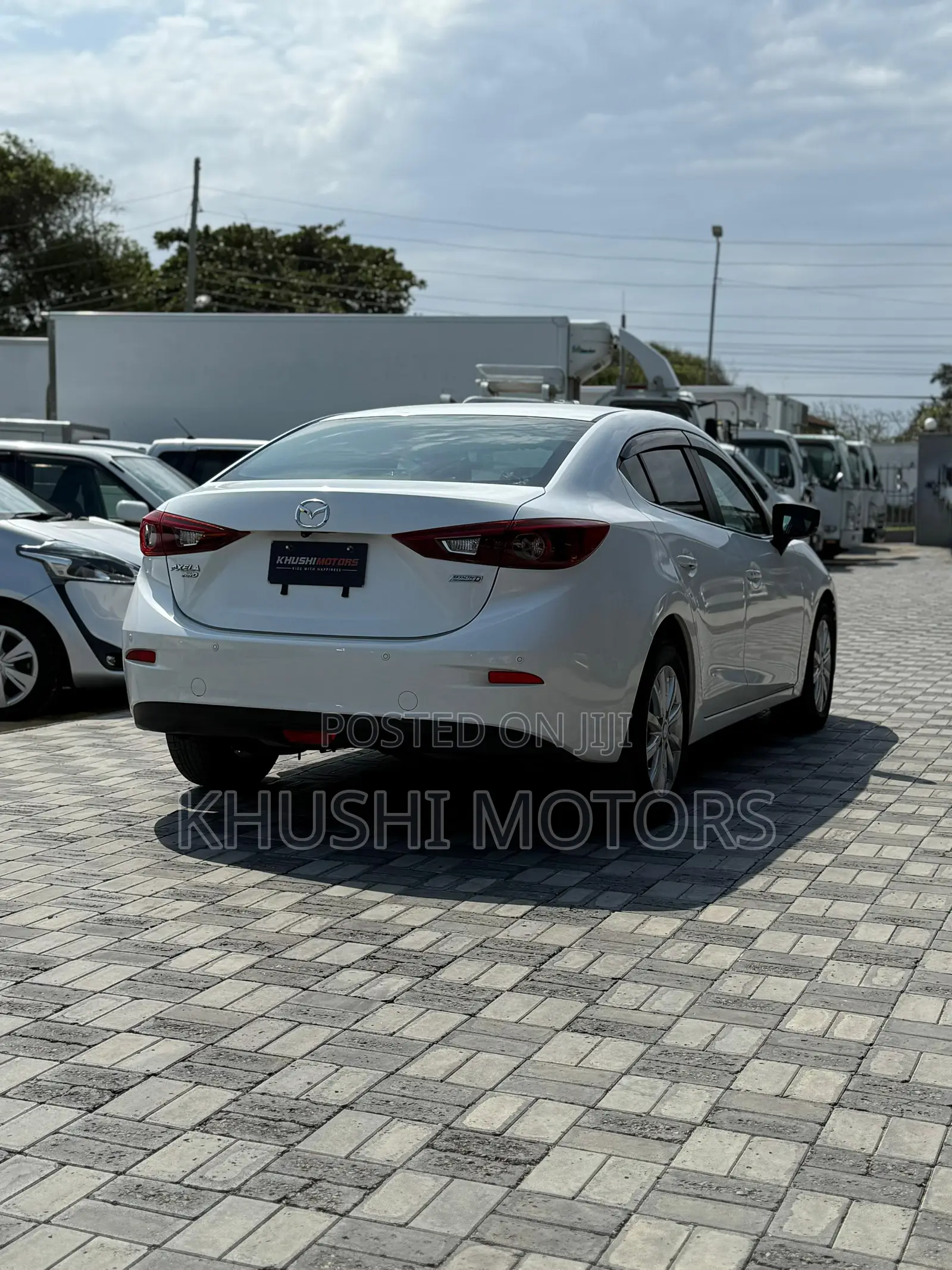 Mazda Axela 2018 White