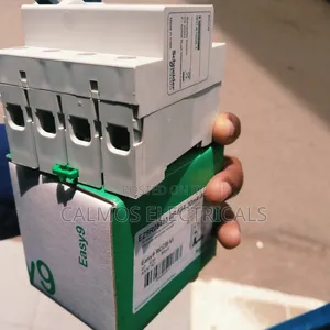 4pole RCCB 63a Schneider