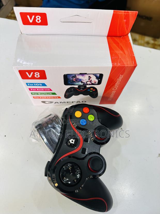 V8 Gamepad – Perfect for Fifa, Codm, Pubg - main view