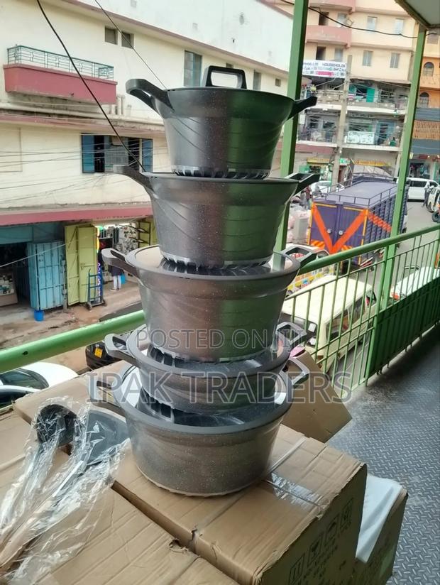 Bosch 12pc Cookware Set With Silicon Lid Covers - thumbnail 2