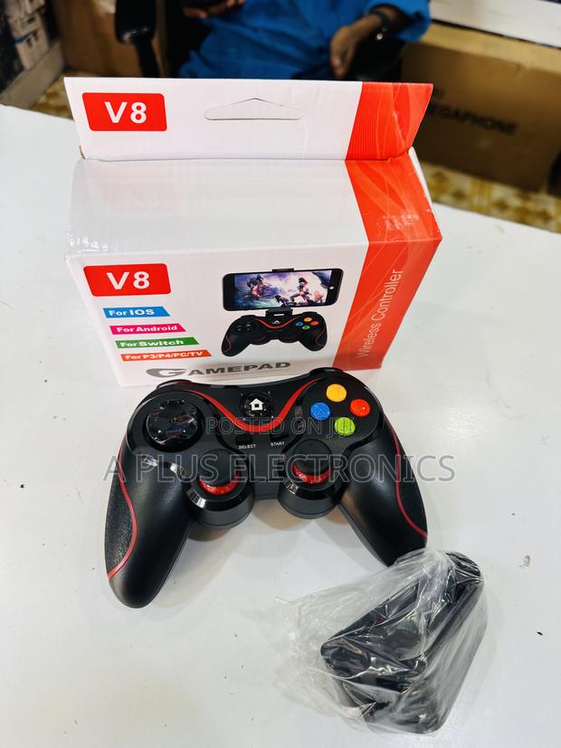 Original V8 Bluetooth Game Controller – Fast Delivery - main view