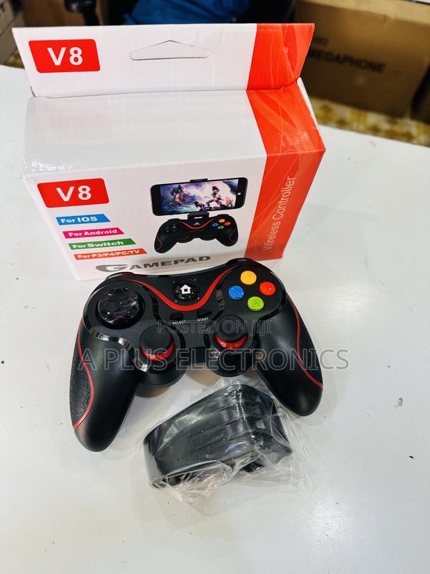 V8 Gamepad – Strong Battery Durable Buttons - main view