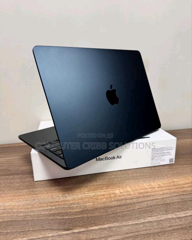 Laptop Apple MacBook Air 2023 M2 8GB Apple M2 SSD 256GB - thumbnail 4