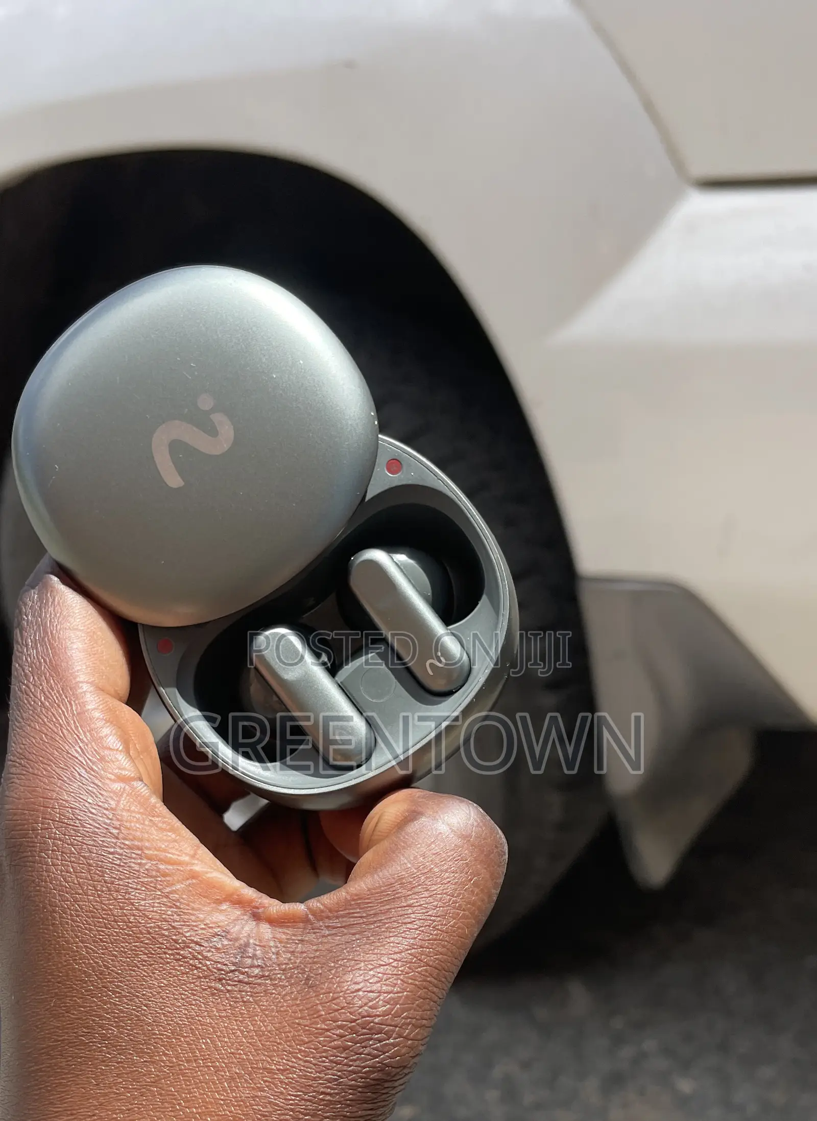 Smart Earbuds – Noise Cancellation/Recording/Cloud Backup/Translation