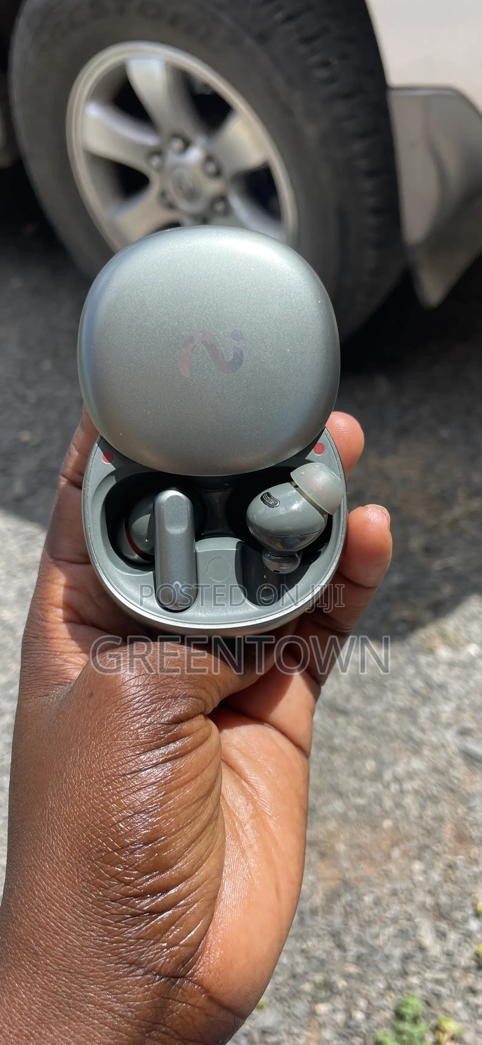 Smart Earbuds – Noise Cancellation/Recording/Cloud Backup/Translation