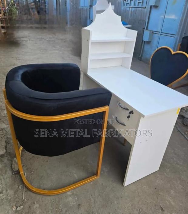 Salon Grade Manicure Station With Chairs - main view