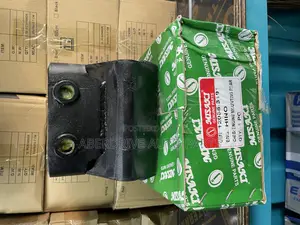 Engine Mounting Hino 700 ( E13c)