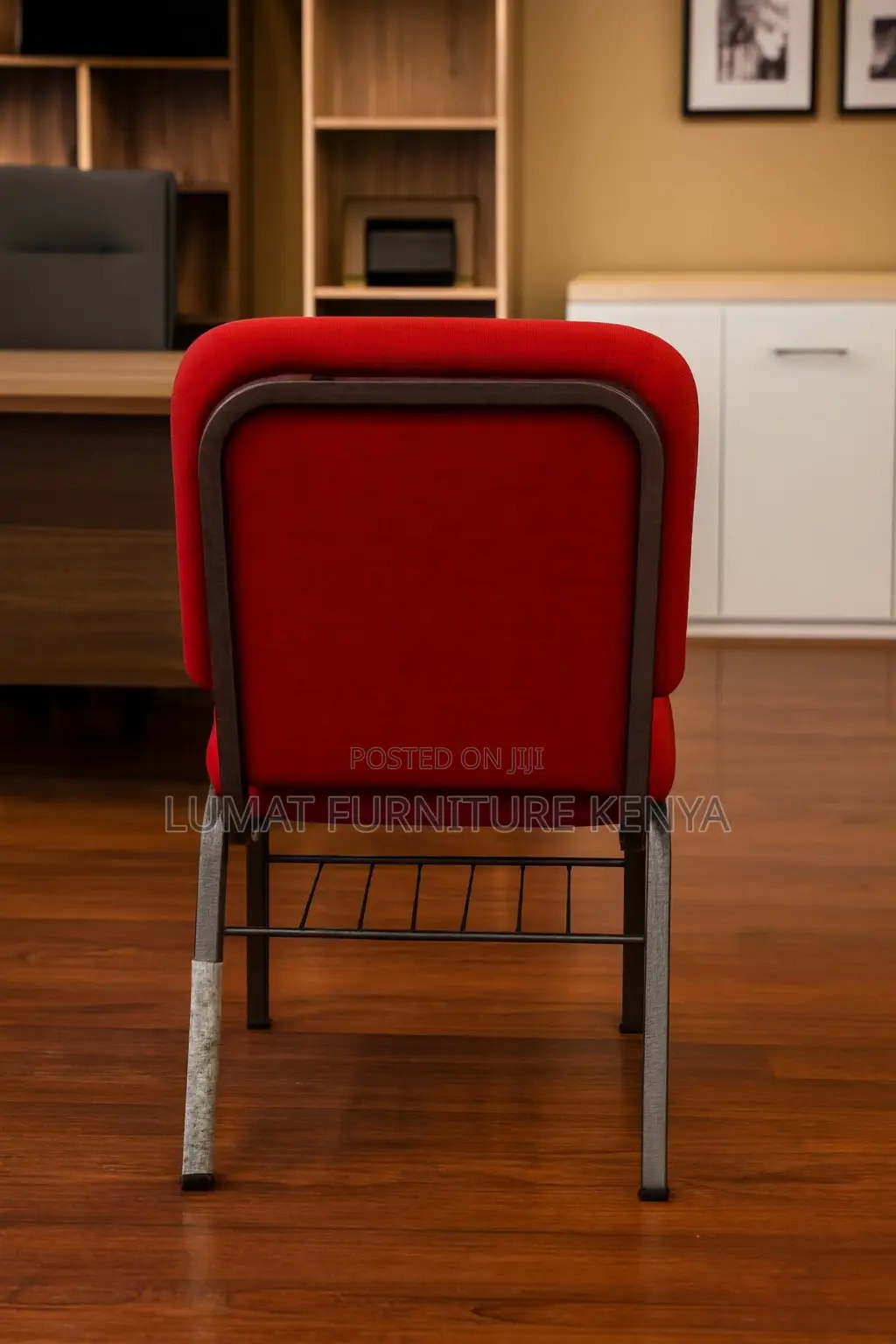 Racing-Style Chair