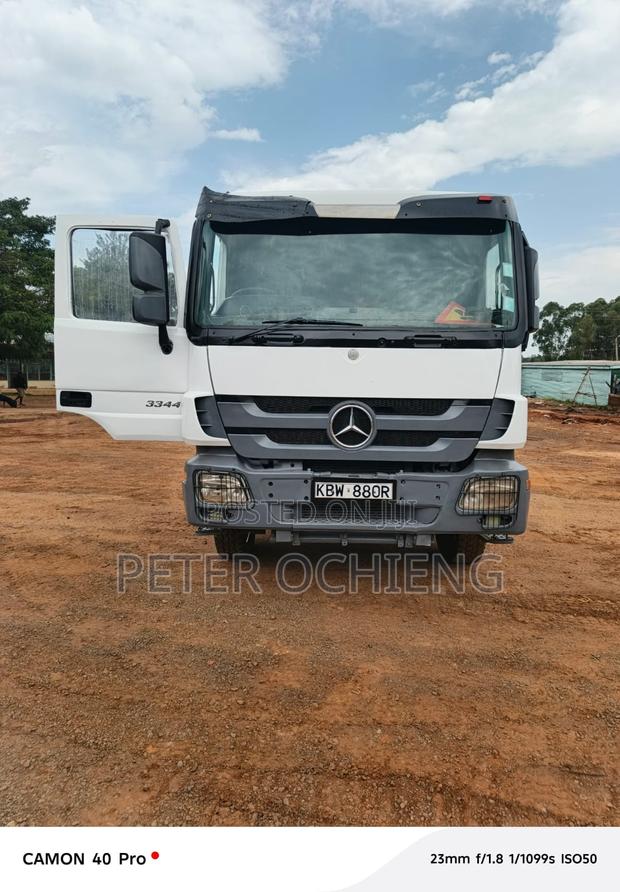 Mercedes Benz Actors 3344 - thumbnail 5